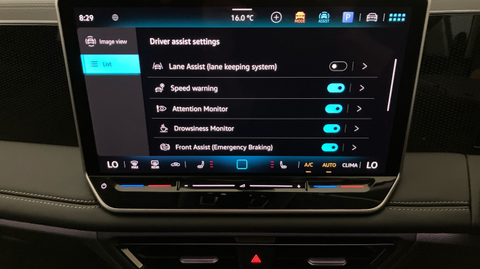 Volkswagen Tiguan 1.5 eTSI Match 5dr DSG Petrol Estate - Image 29